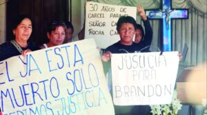 Familiares, amigos y vecinos le dieron el último adiós a Brandon