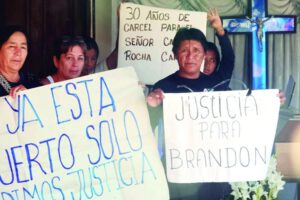 Familiares, amigos y vecinos le dieron el último adiós a Brandon