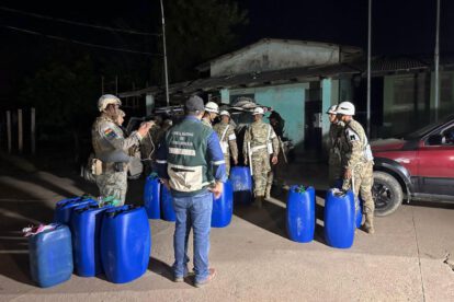 se detectó aproximadamente 6.500 litros de diésel almacenados en turriles de manera irregular, incumpliendo la normativa vigente.