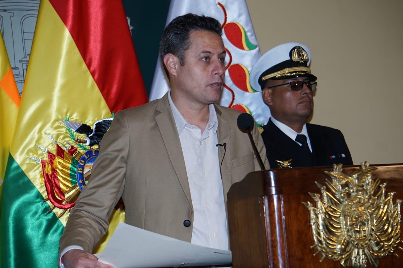 El vicepresidente Edmand Lara brindó una conferencia de prensa