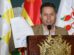 El vicepresidente Edmand Lara Montaño muestra el acta de acuerdos firmada