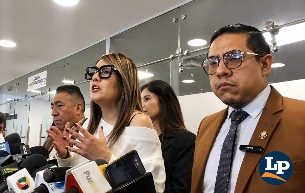 La bancada de APB-Súmate en conferencia de prensa