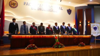 Autoridades facultativas durante el Solemne Acto Académico en el Centro de Convenciones F.N.I.