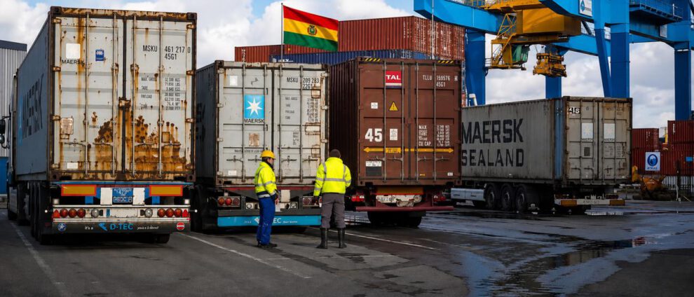 Bolivia reportó un superávit comercial de 1.393 millones de dólares entre enero y mayo de este año, informó este jueves el Instituto Boliviano de Comercio Exterior (IBCE).