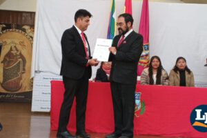El secretario municipal de Cultura reconoció la labor de varios bibliotecarios