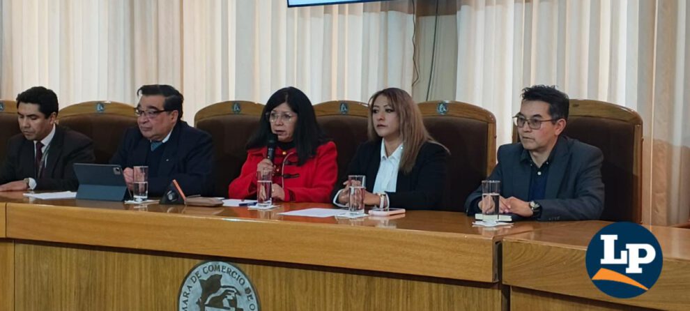 Las cámaras de Oruro definen una hoja de ruta urgente para rescatar al sector productivo y frenar el estancamiento económico nacional