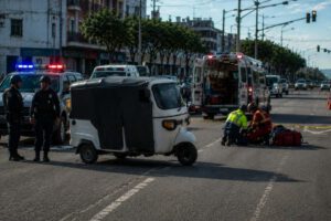 El menor cayó de un ‘torito’ en el que iba con sus padres