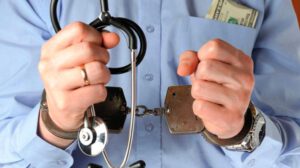 El Ministerio de Salud alertó sobre estafas a médicos en Pando con la venta ilegal de ítems de trabajo.