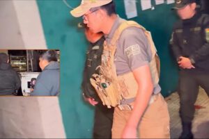 policias