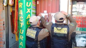 Personal de Pofoma precintó los locales de medicina natural