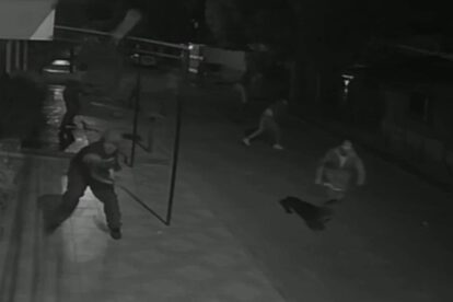 Tras las denuncias de los vecinos, la Policía intervino para dispersar a un grupo de personas que portaba machetes, piedras y palos