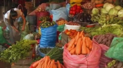 Anteriormente los conflictos sociales bloquearon el transporte de productos a El Alto, elevando sus precios