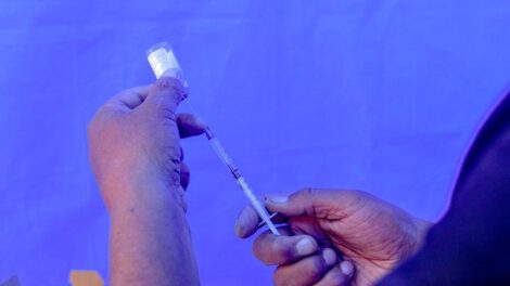 El Ministerio de Salud exhorta a la ciudadanía a actualizar sus vacunas previo a los desplazamientos por la temporada de vacaciones de invierno