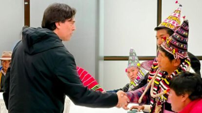 Autoridades gubernamentales y representantes de Tinguipaya sostuvieron una reunión de trabajo