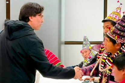 Autoridades gubernamentales y representantes de Tinguipaya sostuvieron una reunión de trabajo