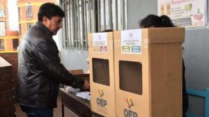 Las elecciones judiciales enfrentan rechazo, mientras las acefalías se arrastran desde 2024