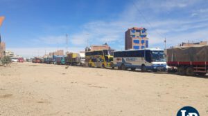 Largas filas en varios surtidores se registran en varios lugares