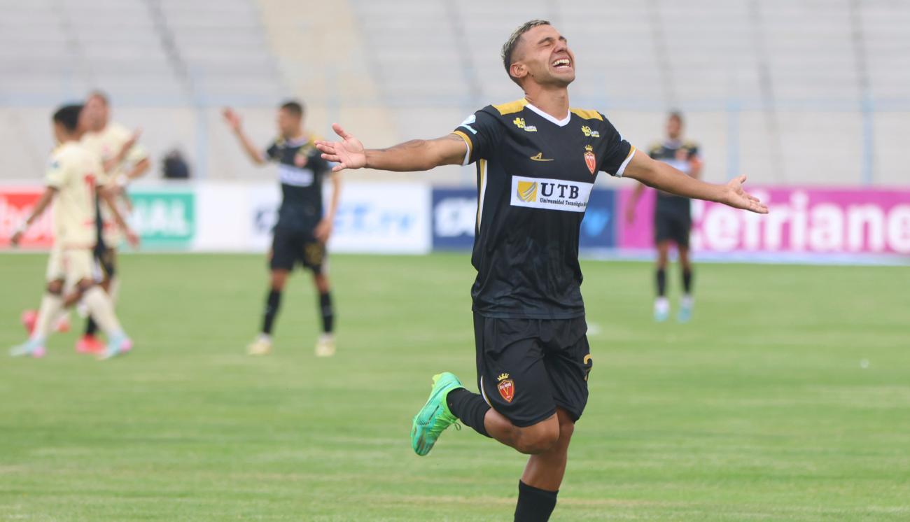 División Profesional, CDT Real Oruro vs. FC Universitario, Estadio Jesús Bermúdez