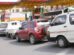 Fila en sutidor para adquirir combustible