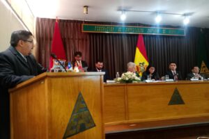 Autoridades de Oruro y diplomáticos de Chile presiden el encuentro empresarial para la integración
