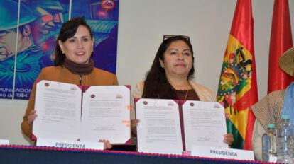La presidente del TCP, Paola Prudencio; y de Amdeor, Adela Aviza
