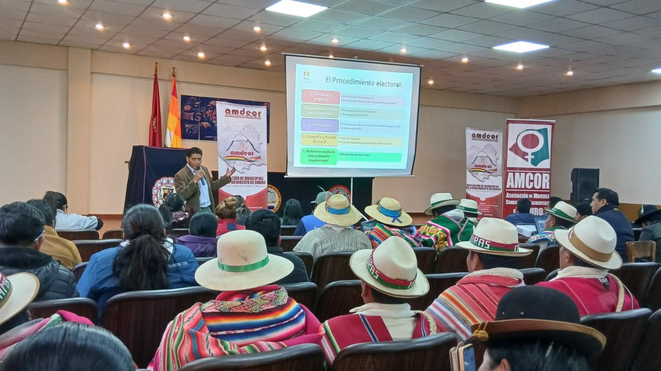 Taller desarrollado con apoyo del Tribunal Electoral y el TCP