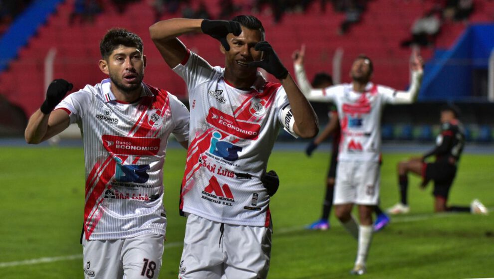 División Profesional, Nacional Potosí vs. Aurora, Estadio Víctor Agustín Ugarte