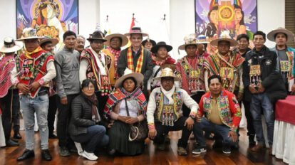 Reunión sostenida entre el Presidente de Bolivia y los ayllus del norte de Potosí y sur de Oruro