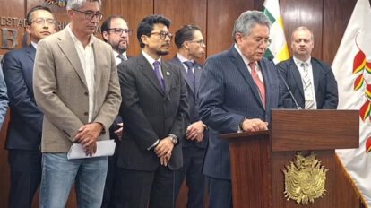 Representantes públicos y privados