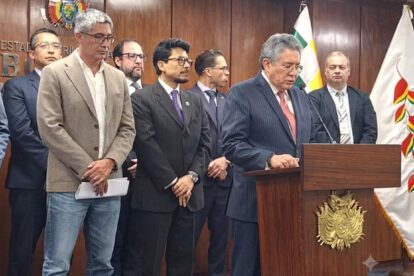 Representantes públicos y privados
