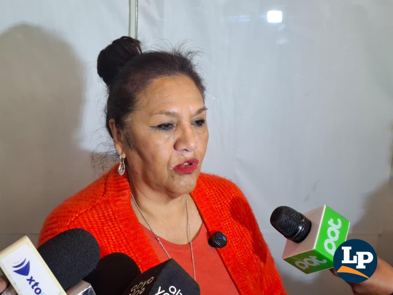 La diputada Jiménez en conferencia de prensa