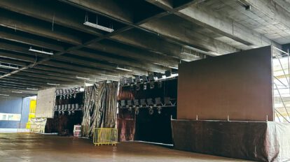 El Campo Ferial Chuquiago prepara más de 100 m² de pantallas LED distribuidos en tres pantallas gigantes.