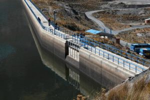 El levantamiento del cuerpo sin vida hallado en el interior de la represa de Incachaca