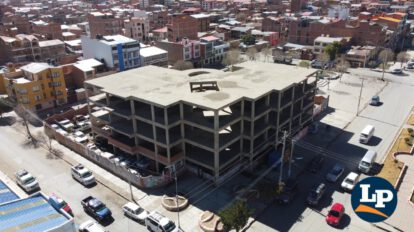 edificio abandonado de Tránsito en Oruro