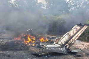 La Fiscalía Departamental de Tarija inició una investigación sobre el aterrizaje ayer de una avioneta que después fue incendiada en cercanía de Ibibobo