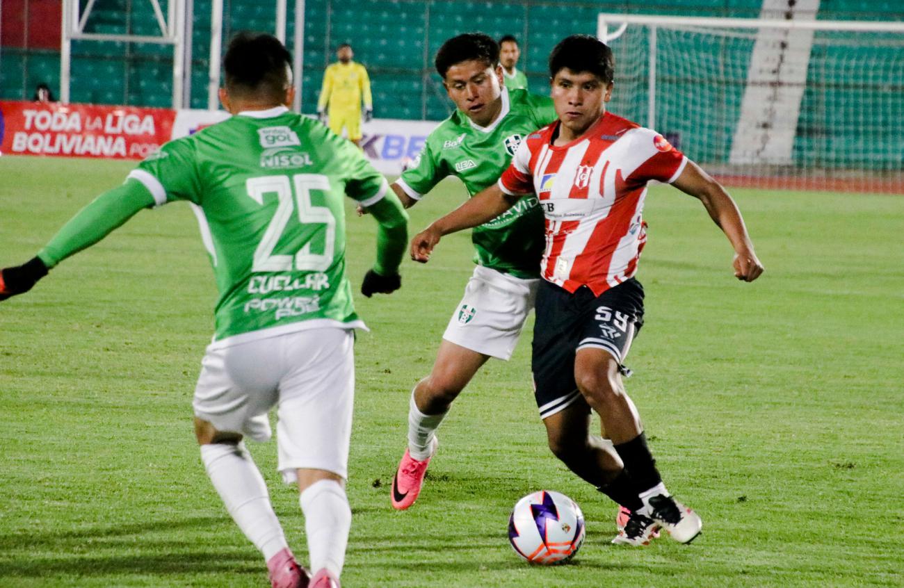 División Profesional, Real Tomayapo vs. Independiente, Estadio IV Centenario de Tarija