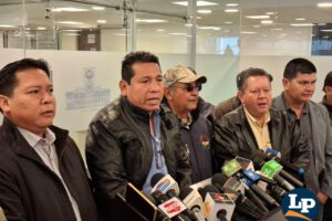Los cívicos benianos en conferencia de prensa