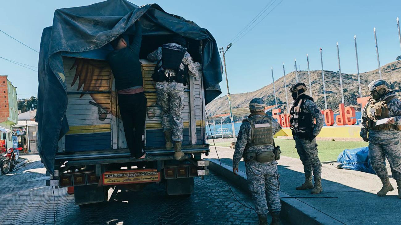 Refuerzo de controles contra el contrabando en el estrecho de Tiquina