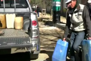 Decomisan más de 800 litros de combustible y 40 garrafas en Viacha