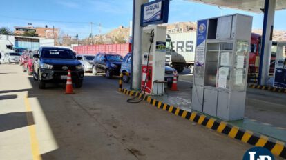 La cantidad de combustible distribuido en Oruro es insuficiente
