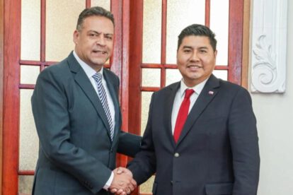 Luis Revilla y Diego Paco sostuvieron un encuentro en el que primó el diálogo