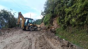 Paz explicó que se prevé inyectar en una primera fase al menos Bs 1.000 millones en obras viales y otros proyectos.