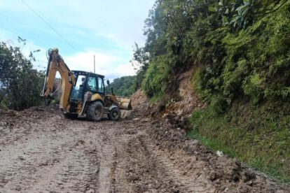 Paz explicó que se prevé inyectar en una primera fase al menos Bs 1.000 millones en obras viales y otros proyectos.