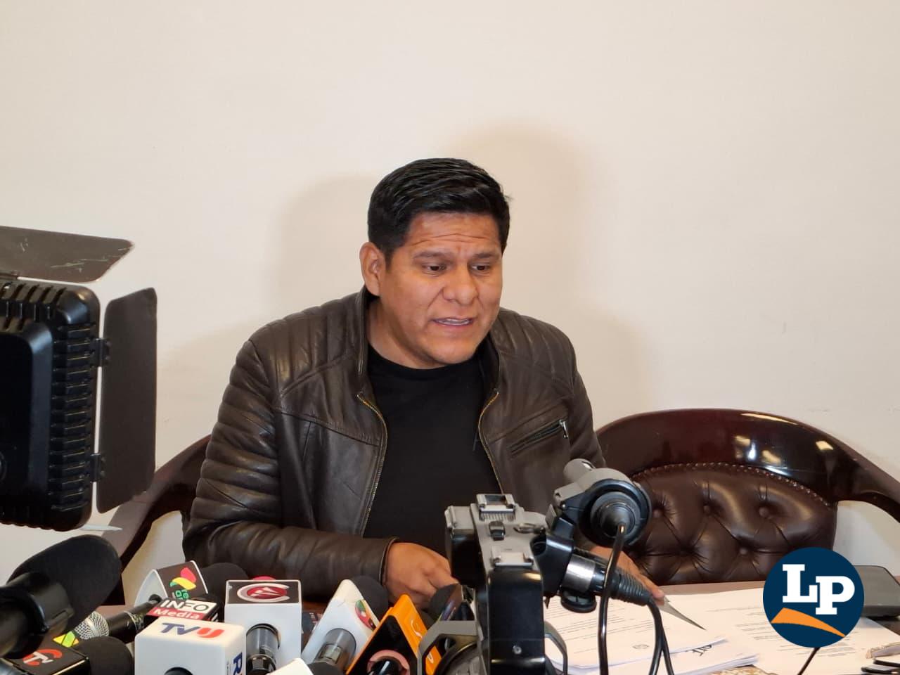 El diputado Pacheco afirmó que el Presidente no cumplirá su promesa de cerrar la Aduana