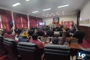 sesión de la Asamblea Legislativa Departamental de Oruro