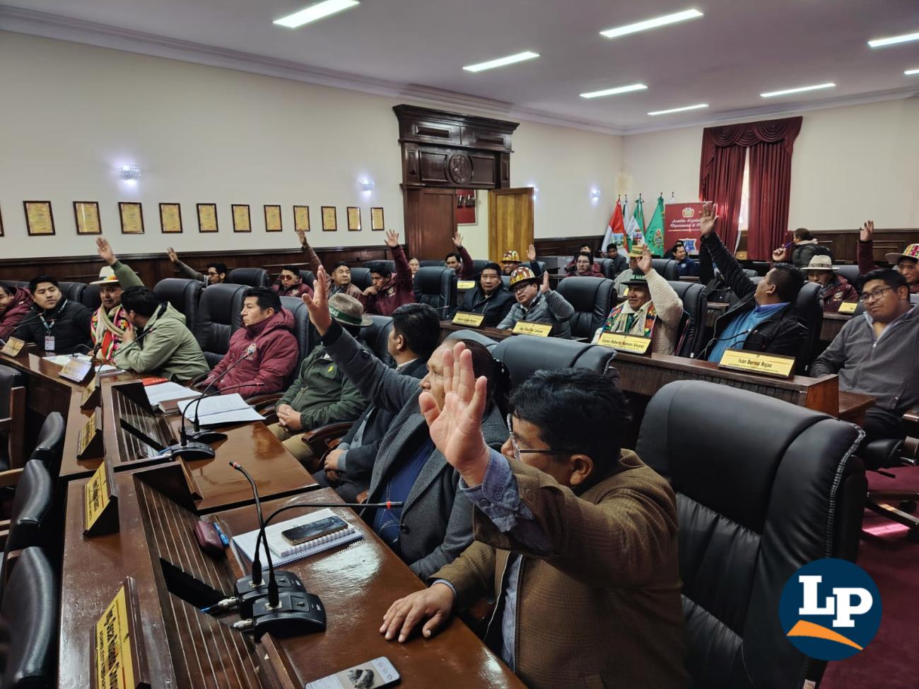 sesión de la Asamblea Legislativa Departamental de Oruro