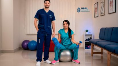 estudiantes de fisioterapia y kinesiología