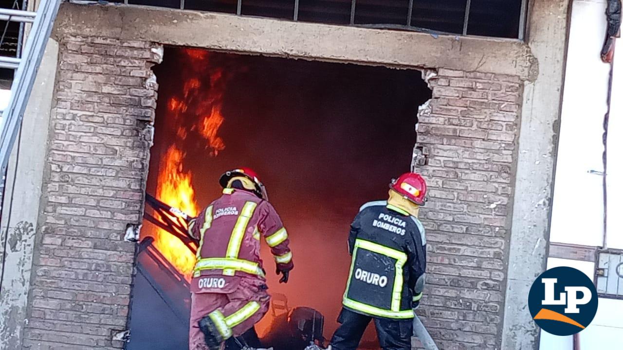 Labores de emergencia tras la explosión por combustible