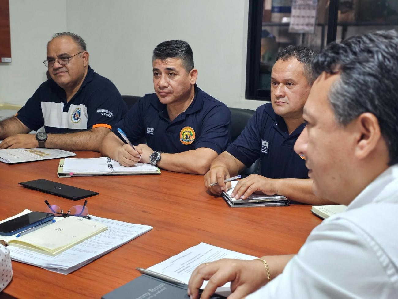 Autoridades de Defensa y del COED