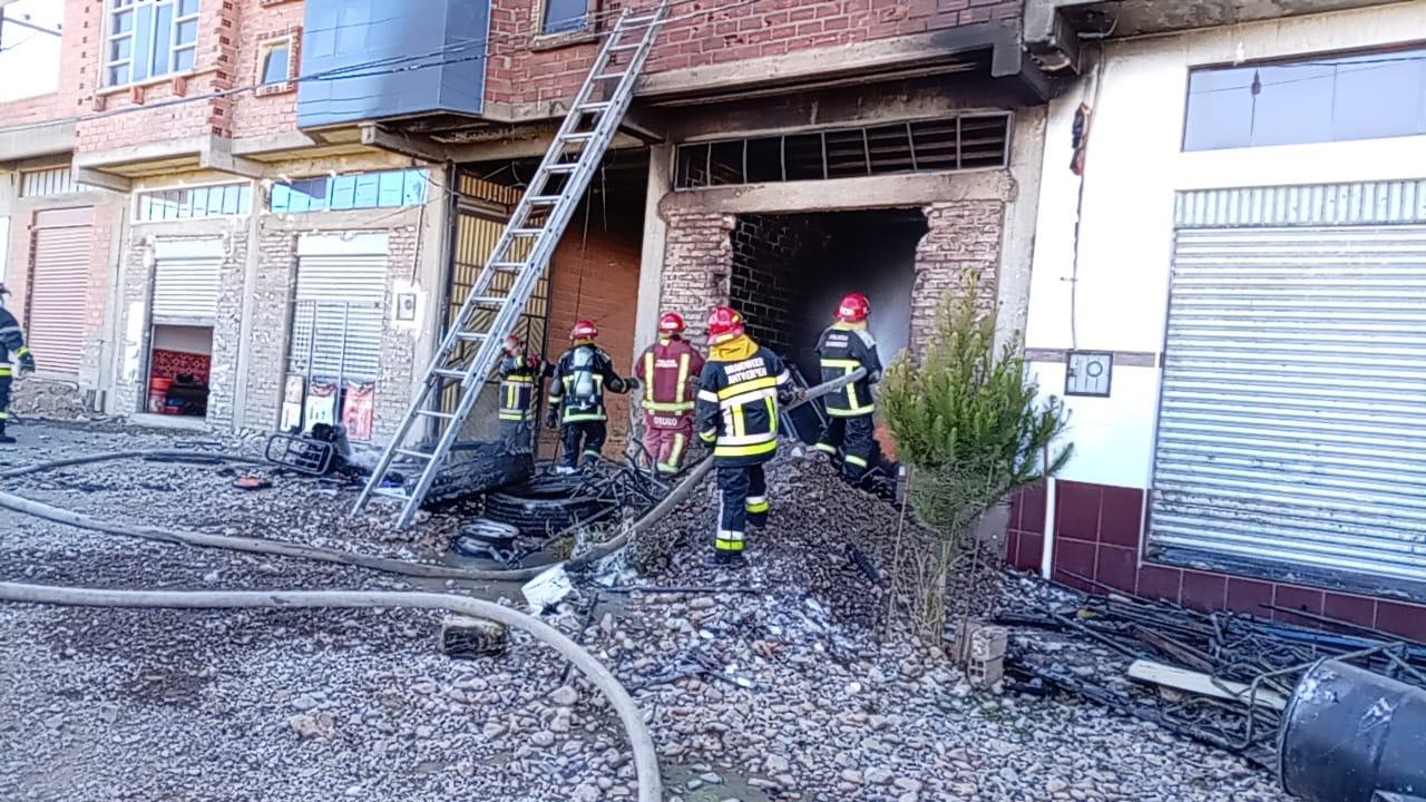Un hombre almacenado a combustible de forma ilegal